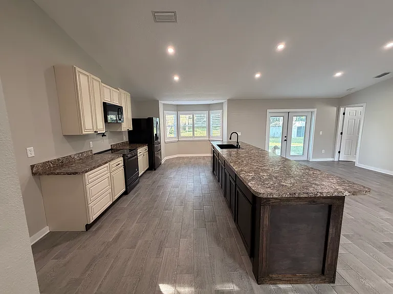 31 N Pizarro Point — Photo 9