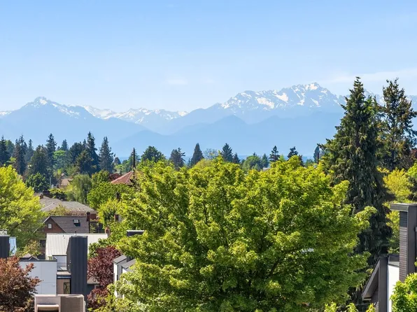 8035 B Mary Avenue NW, Seattle, WA 98117