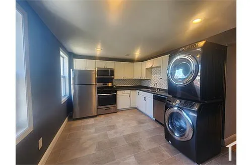 303 Folcroft St Photo 1