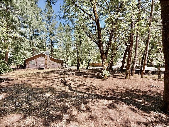 4th image of 9520 Oak Pl