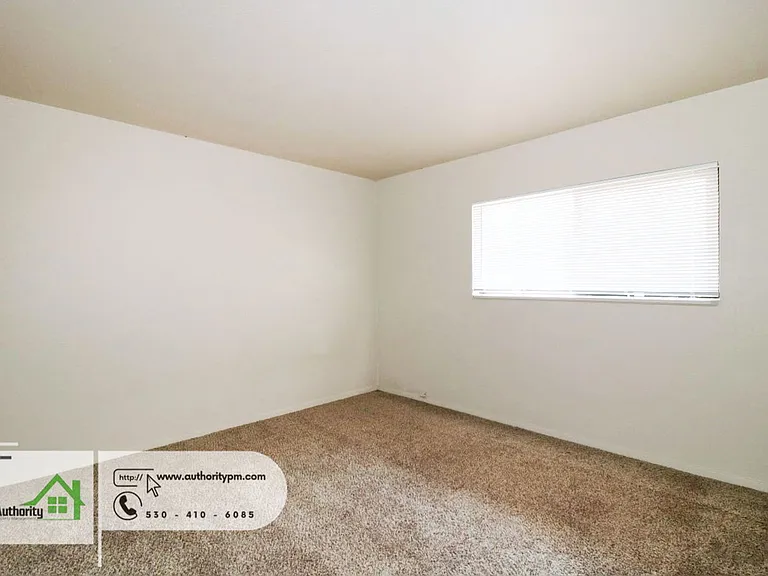 1830 Rosaline Ave — Photo 14