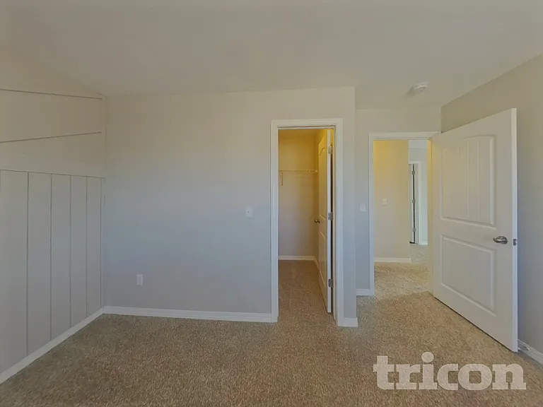 7407 Benecia Dr — Photo 9