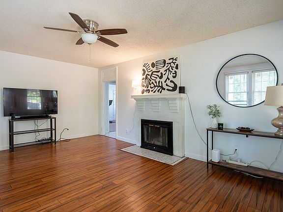 5th image of 1752 Kissingbower Road