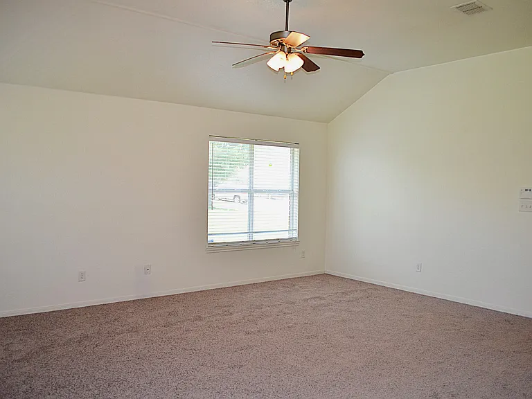 5802 Venetian Ct — Photo 11