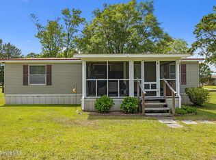 103 Cricket Ln, Newport, NC 28570