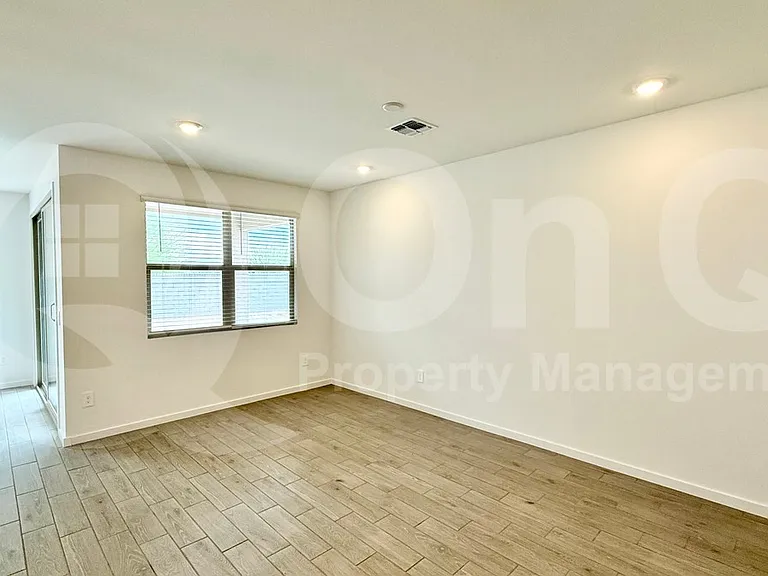 4422 W Hunter Trl — Photo 3