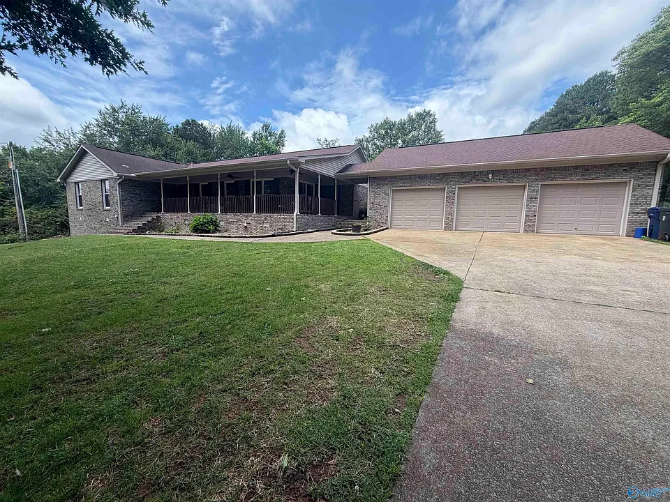 102 Huntington Ridge Rd