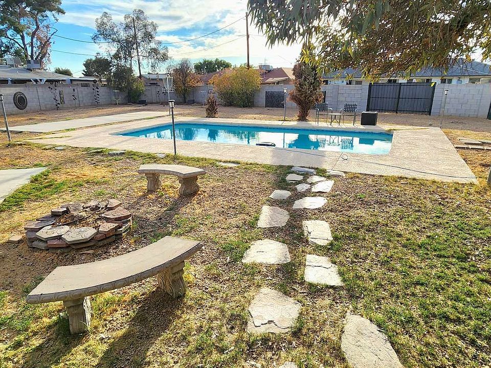 1st image of 2401 W Angela Dr