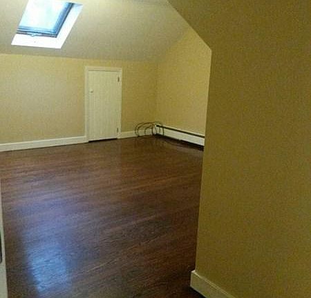 Upstairs Bedroom 2
