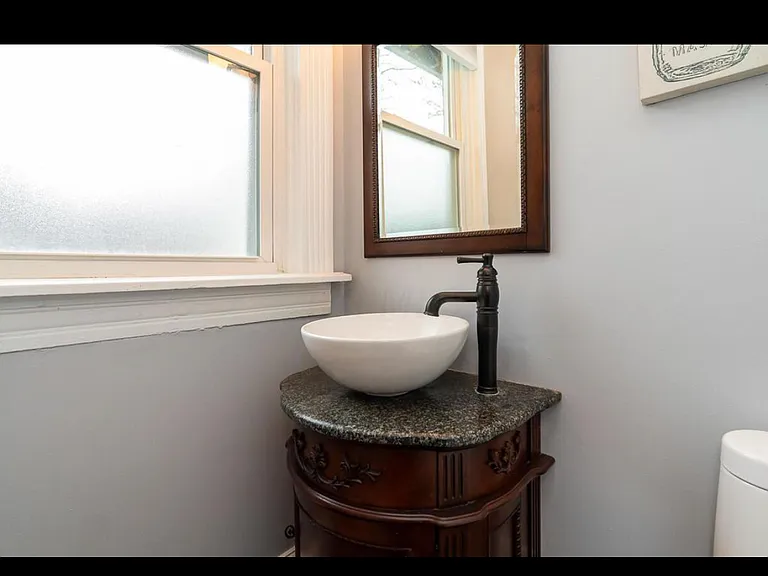 383 King Ave — Photo 21