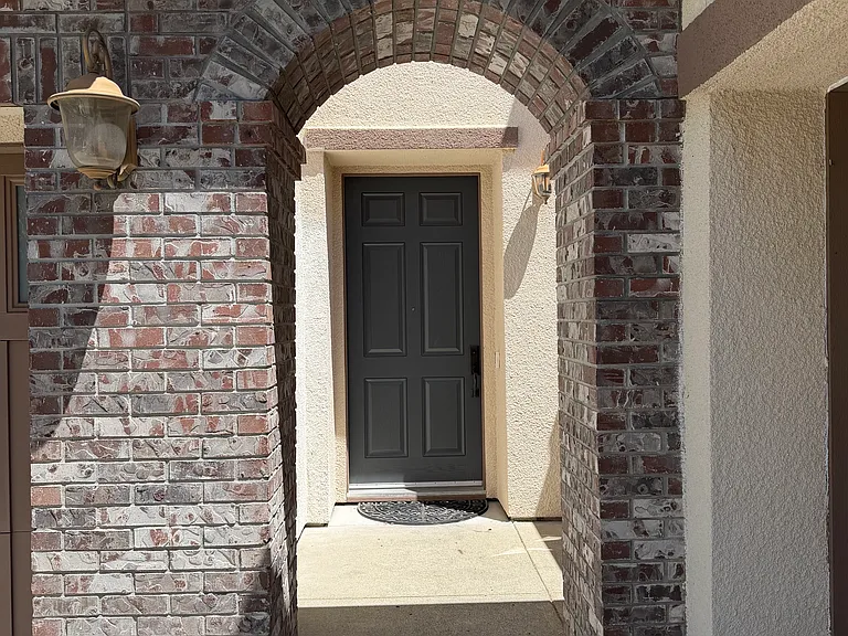 60 Laurelwood Dr — Photo 14