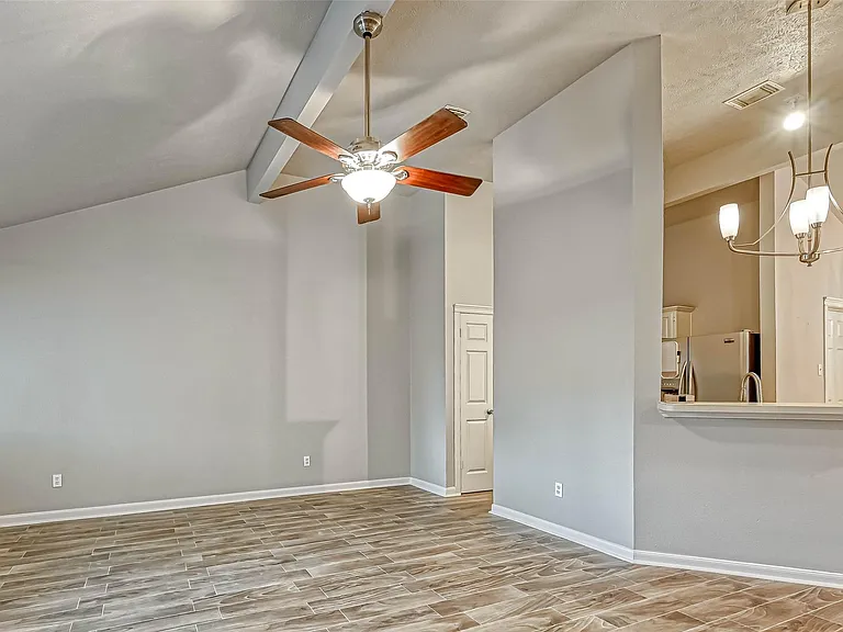 2235 Sentinal Oaks St — Photo 8