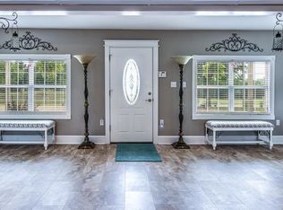 1102 N Pecan St, Bells, TX 75414