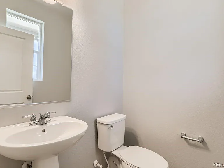 6302 N Fulton St — Photo 12
