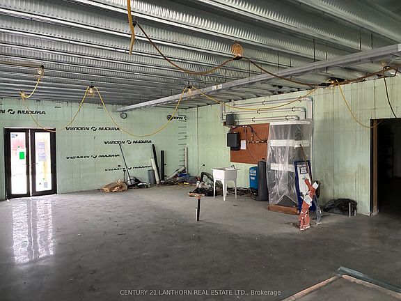 5th image of 449 Partridge Hollow Rd