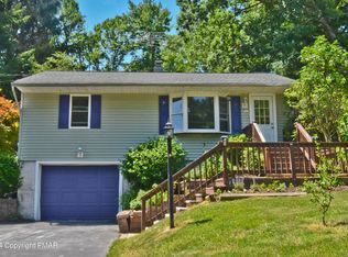 28 Brush Dr, East Stroudsburg, PA 18302