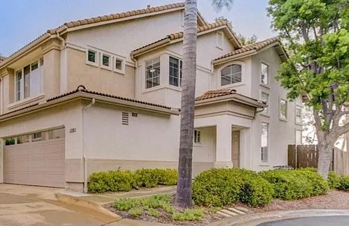 1298 El Mercado Way #D Photo 1