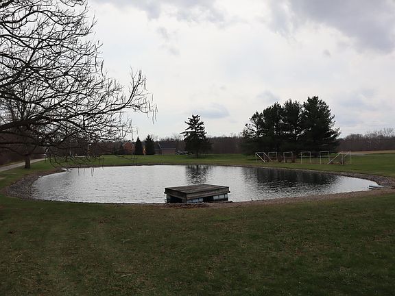 2nd image of 2540 New State Rd