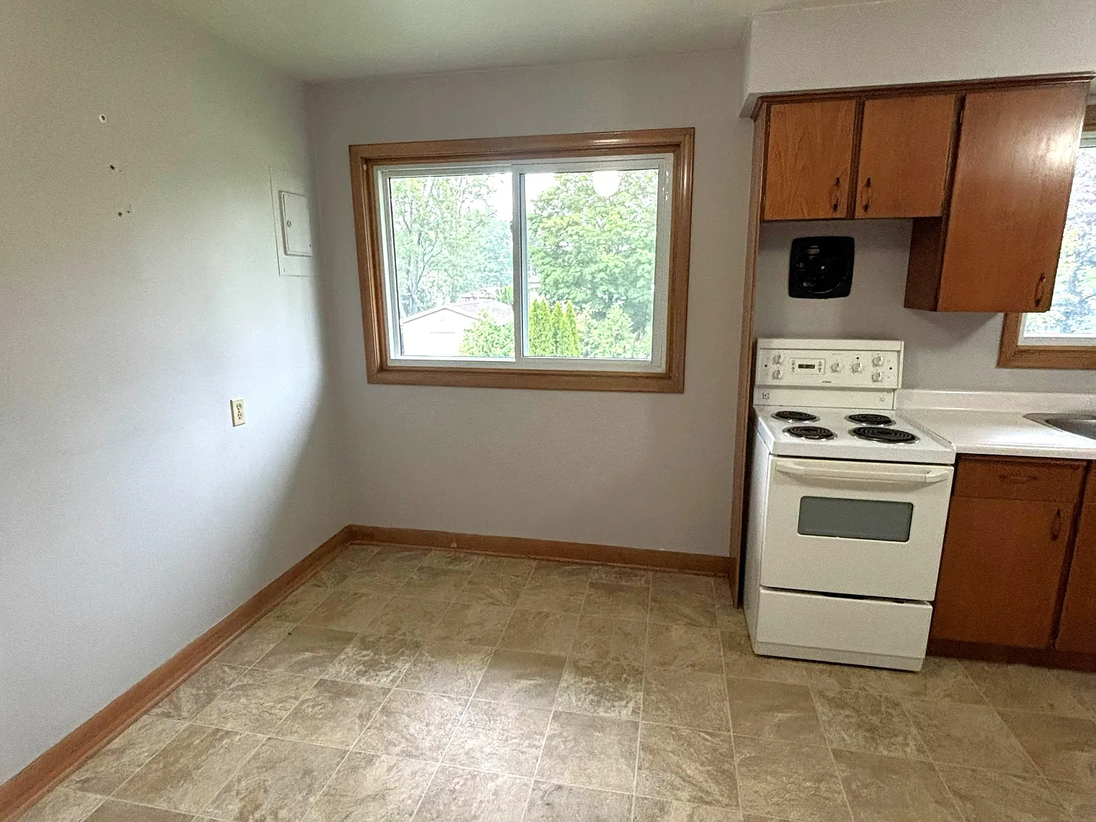 511 Niagara St - 6 — Photo 3