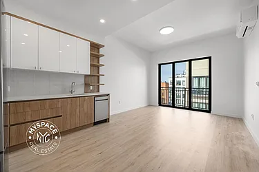 161 Lenox Road, #204