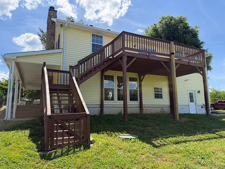 108 Crestview Dr — Photo 3