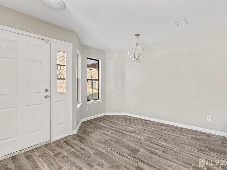 2301 Bayhead Dr — Photo 11