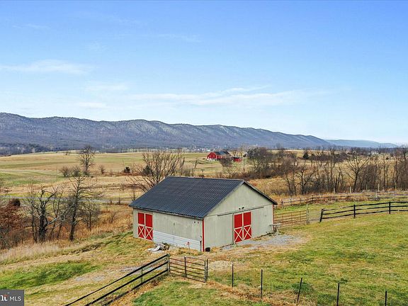 5th image of 9763 Blue Spring Rd
