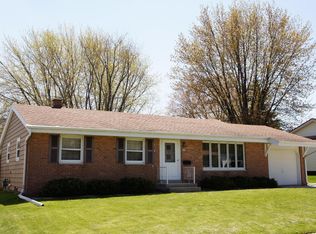 307 W Beutel Rd, Port Washington, WI 53074