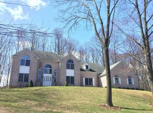 818 Holmdel Rd #A, Holmdel, NJ 07733