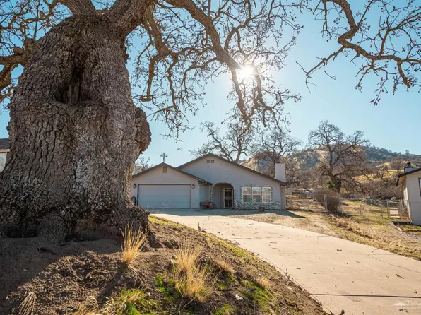 17651 Dike Ct, Tehachapi, CA 93561