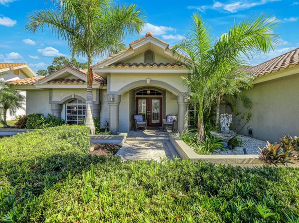 146 Muirfield Cir, Naples, FL 34113