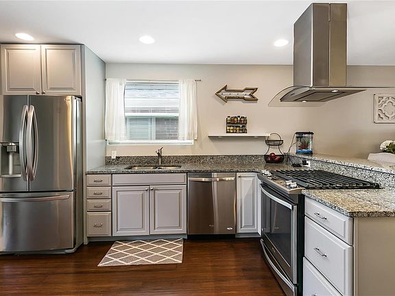 4th image of 6336 Hancock Ave