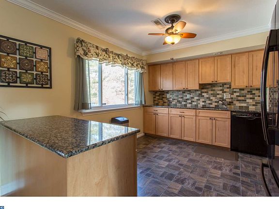 4th image of 105 Clearview Dr
