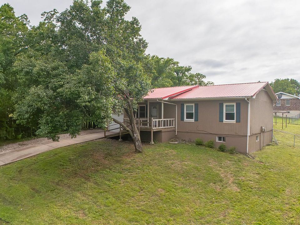 1st image of 1041 Hazel St