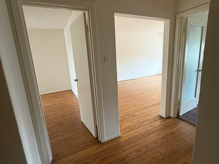 2110 Kittredge St #109 — Photo 7