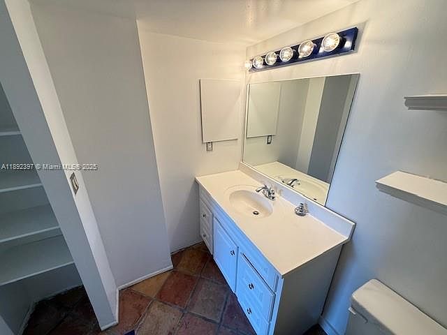 1st image of 3401 N Country Club Dr APT 107