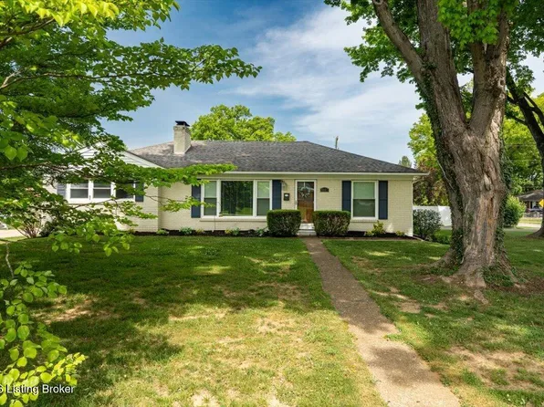 4321 Dannywood Rd, Saint Regis Park, KY 40220