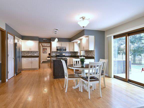 5th image of 29W451 Morningside Dr