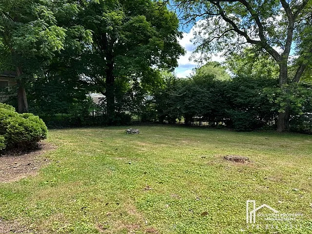 1323 Hilton Dr — Photo 14