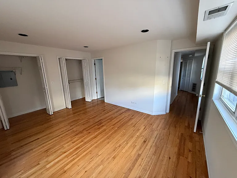 1525 W Augusta Blvd #2 — Photo 8