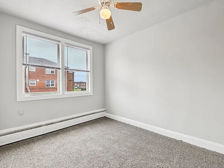 Oaklee Village Apartments — Photo 69