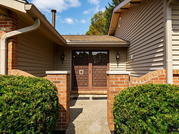 5th image of 5559 Chatfield Dr