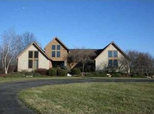 1295 Berlin Sta, Columbus, OH 43015