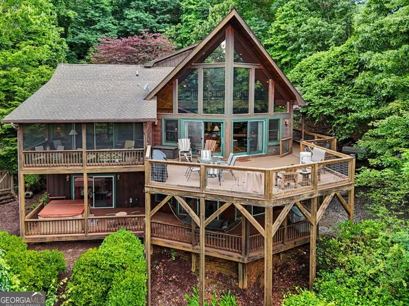 1039 Arbor Dr, Lakemont, GA 30552