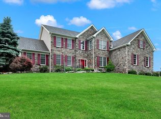 1806 Meadows Rd, Hellertown, PA 18055
