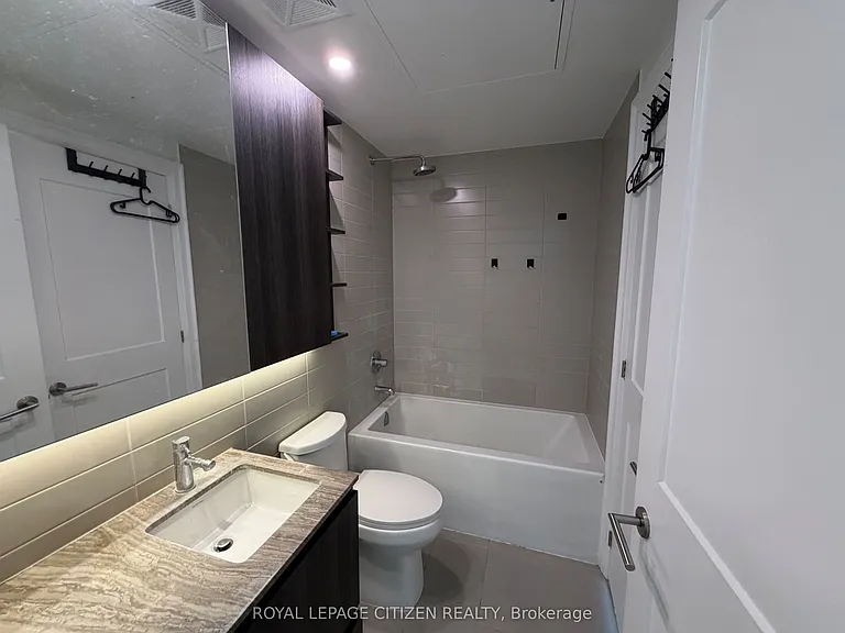 21 Park St E #606 — Photo 20