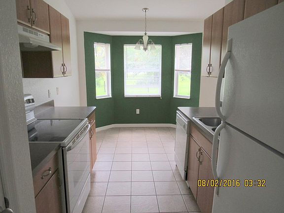 Eat-In Kitchen Area
