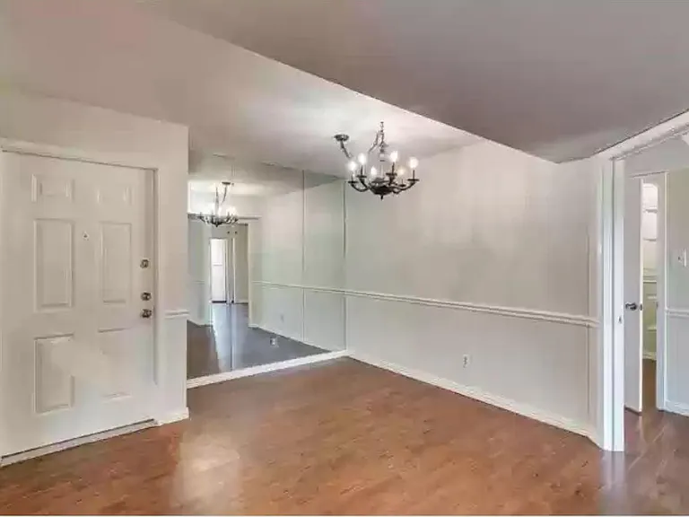 Entrance and dining area
