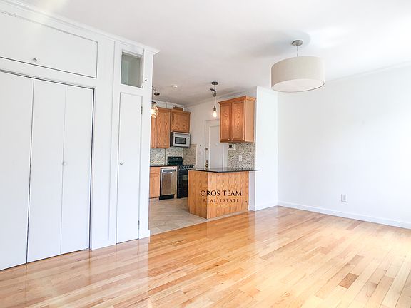 2nd image of 38 Grand St APT 1E