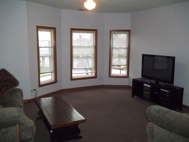 2nd image of 540 Lee St #2